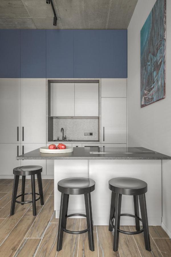 Ivis House Modern Apartment In Vilnius Old Town With Balcony ヴィリニュス エクステリア 写真