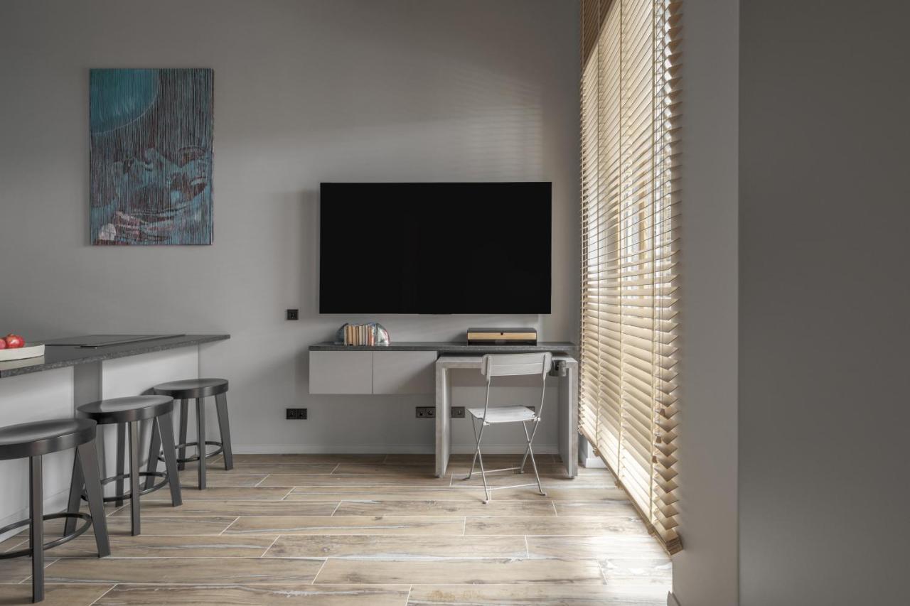 Ivis House Modern Apartment In Vilnius Old Town With Balcony ヴィリニュス エクステリア 写真
