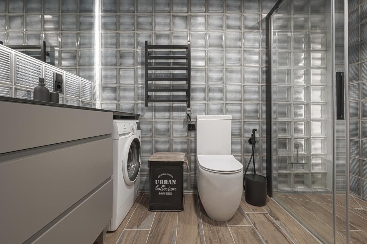 Ivis House Modern Apartment In Vilnius Old Town With Balcony ヴィリニュス エクステリア 写真